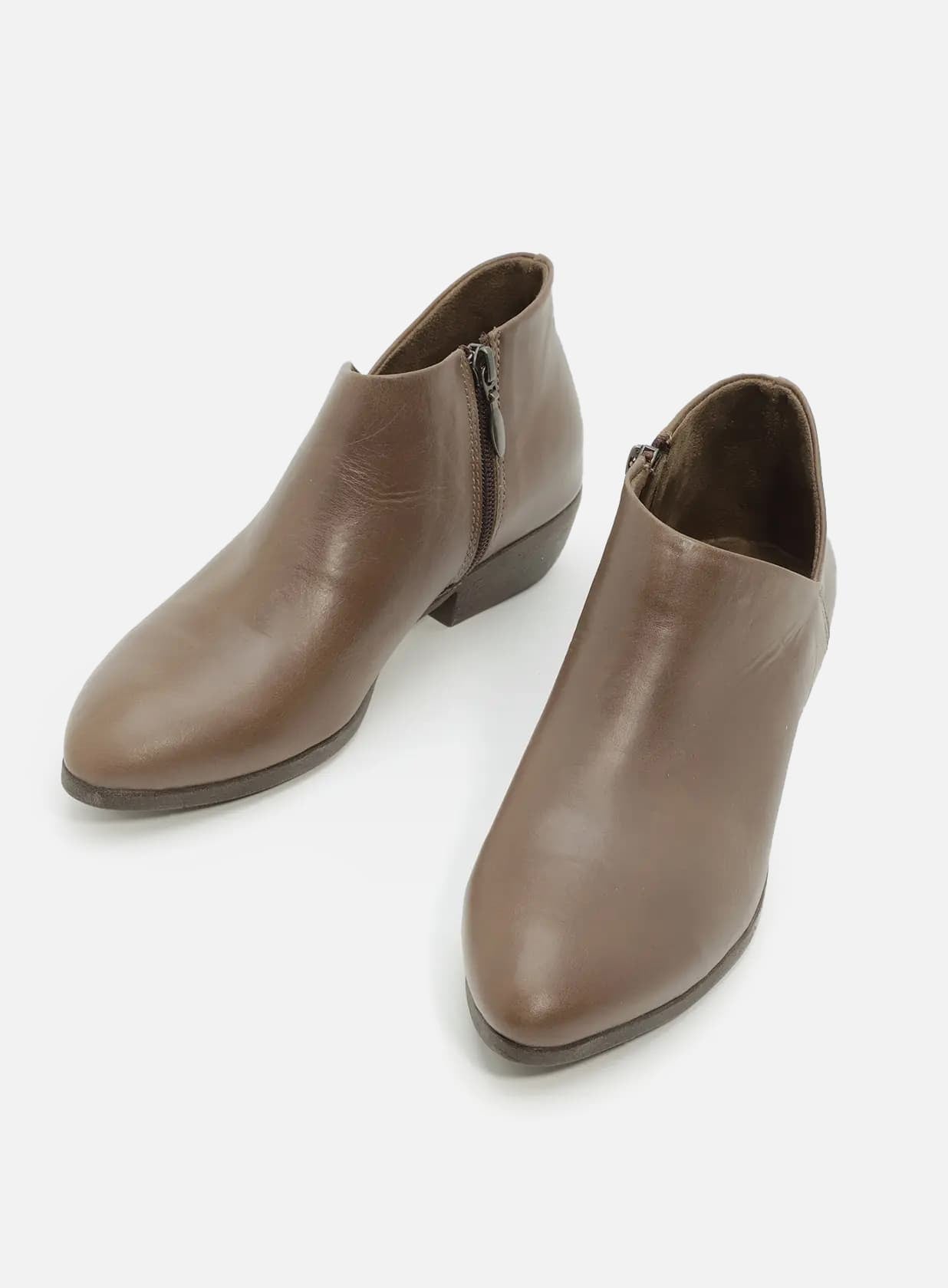 אביבה-נעל-v-מבריק