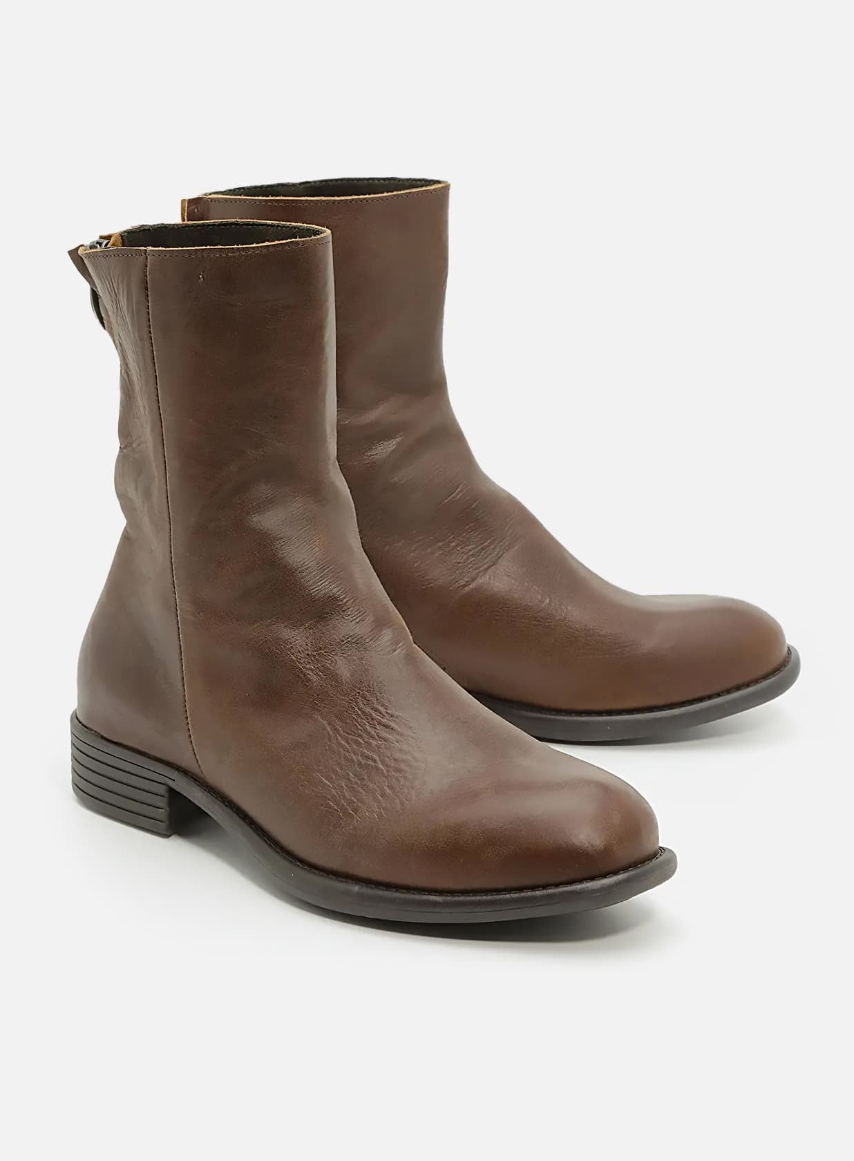 אבישג-מגפון-רוכסן-מבריק