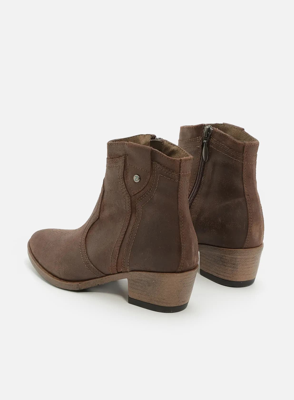 מיה-בוקר-שפאלט-ניט