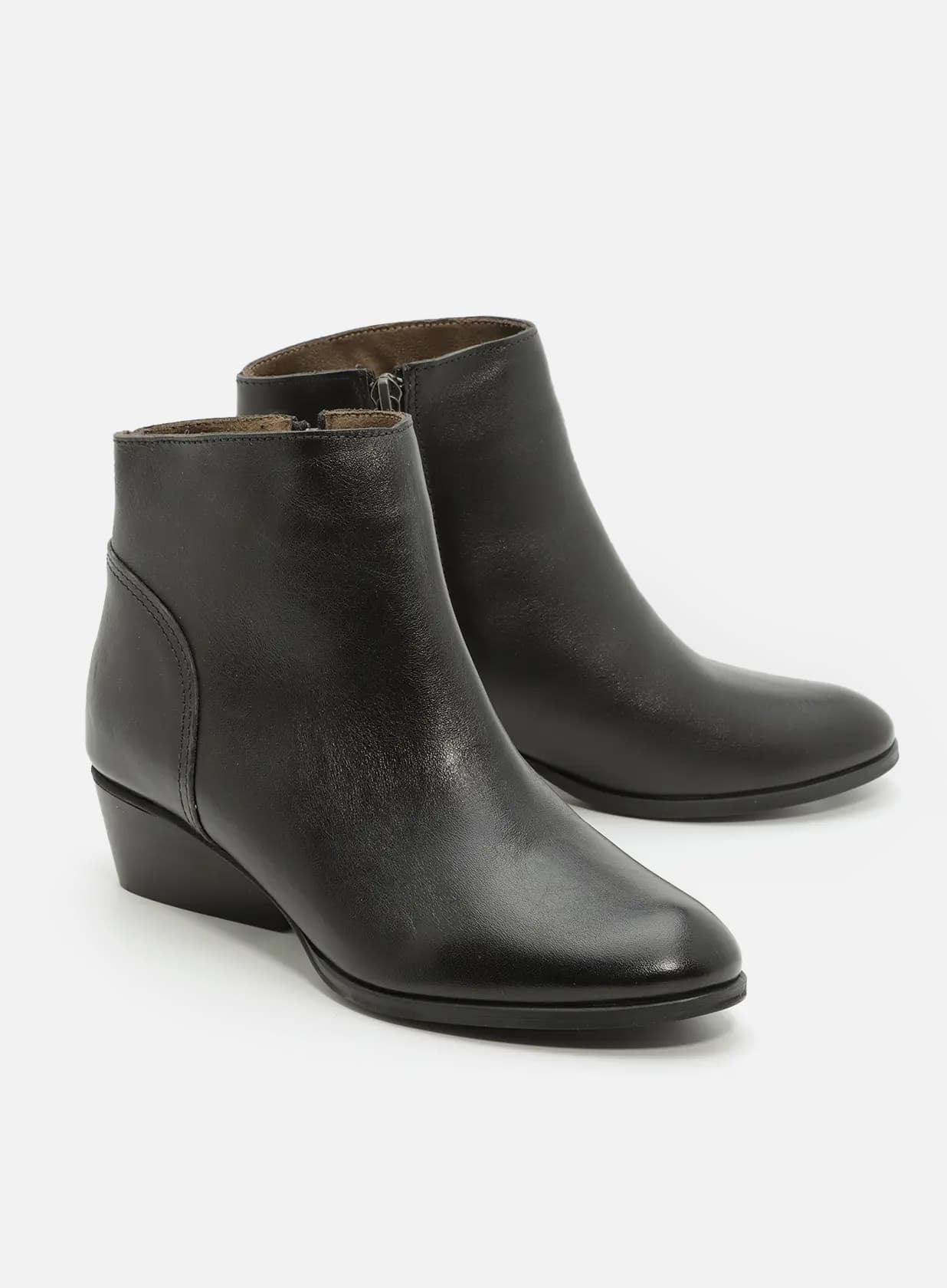 גאיה-מגפון-מבריק-עקב-מיוחד