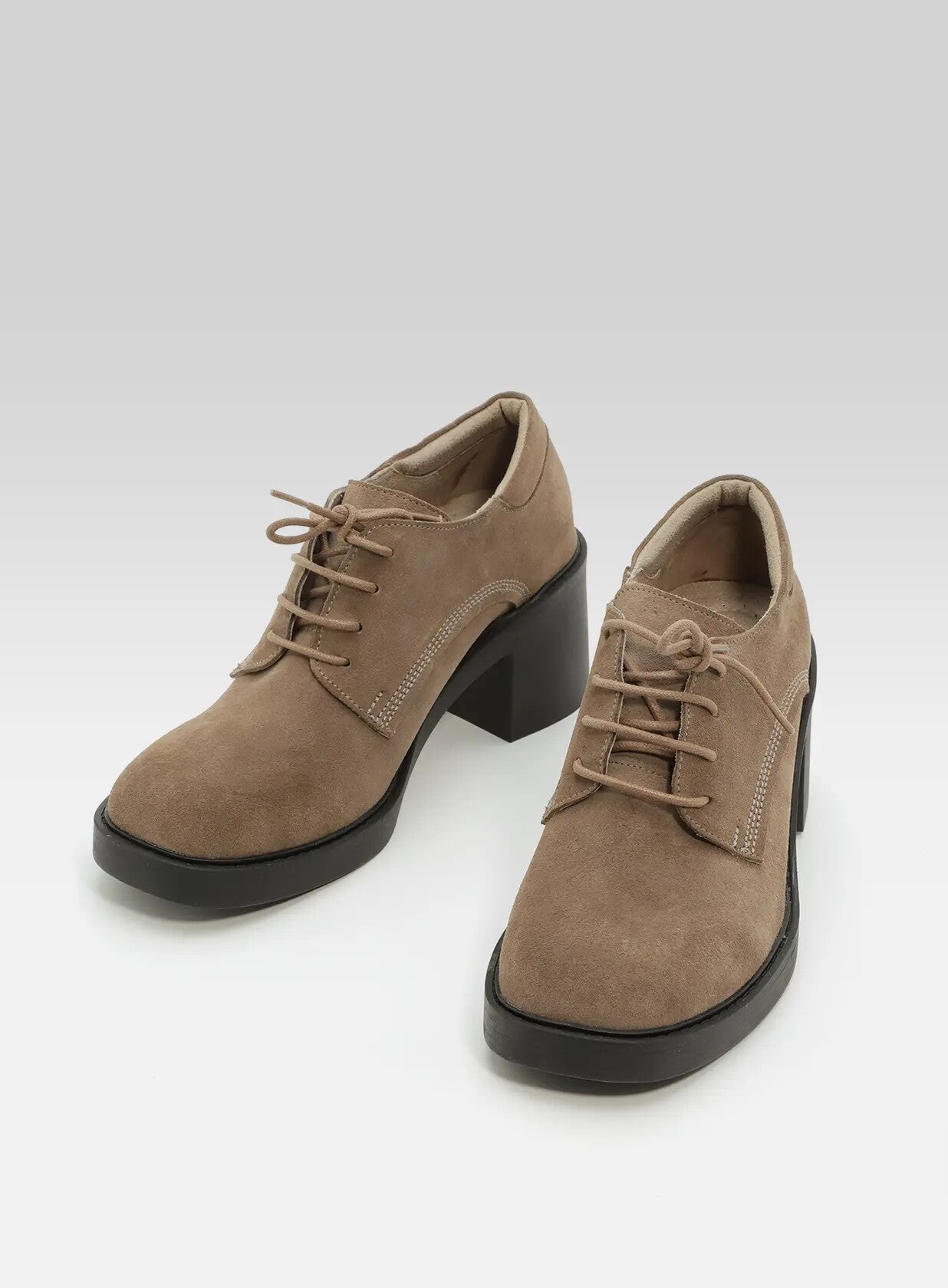 ליאת-נעל-זמש-שרוך-4-חורים