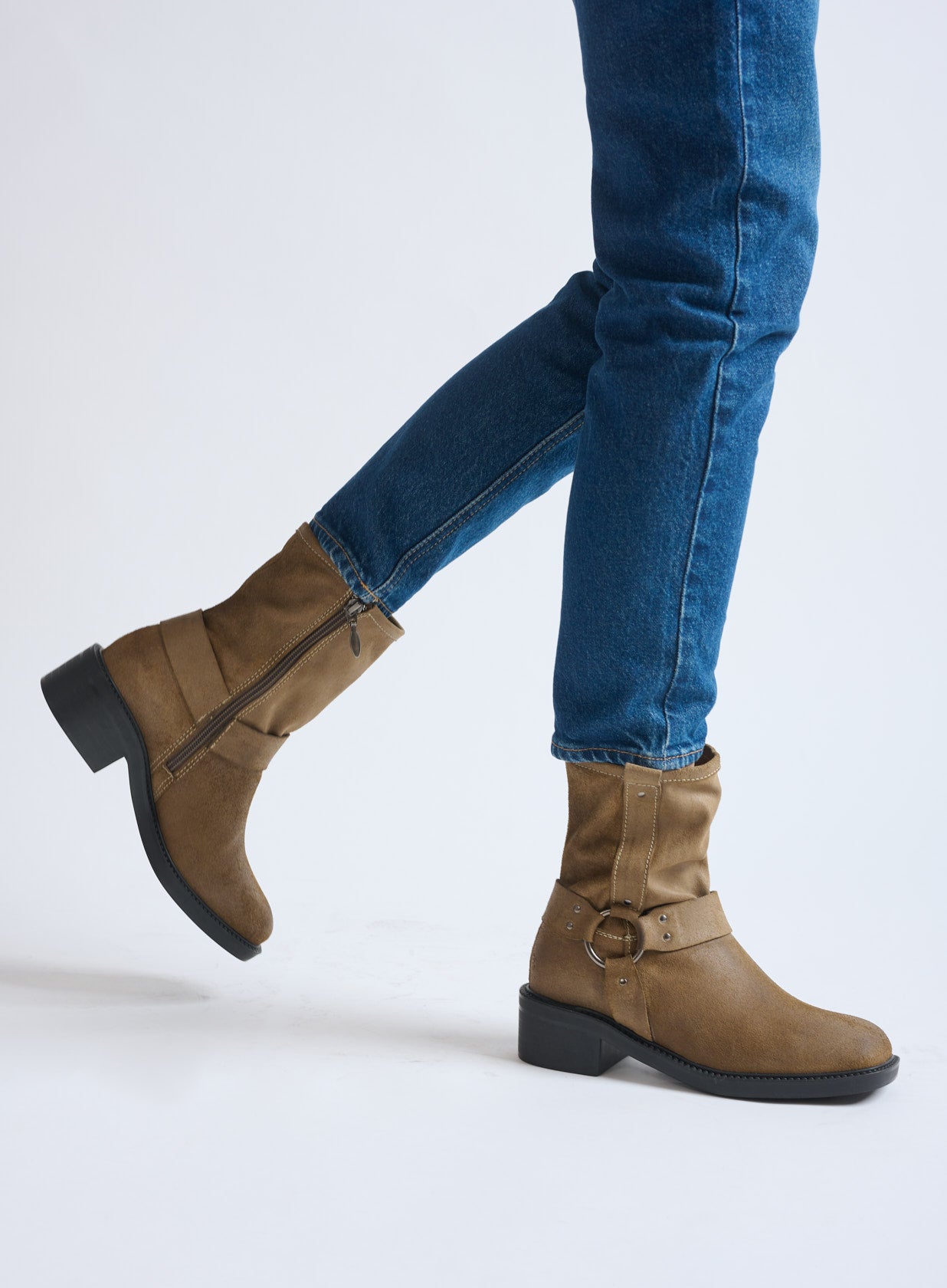 מגפיי-בוקרים-מעור-משומן-קליפורניה