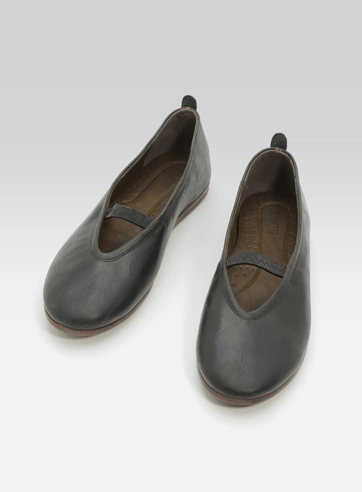 רינה-בלרינה-עם-גומי-מבריק