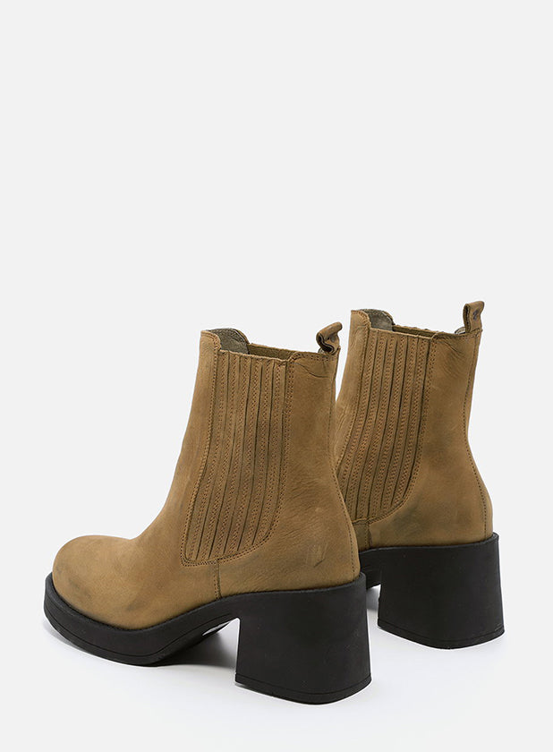 מגפוני-עור-תיפורים-דגם-עלמה-991732