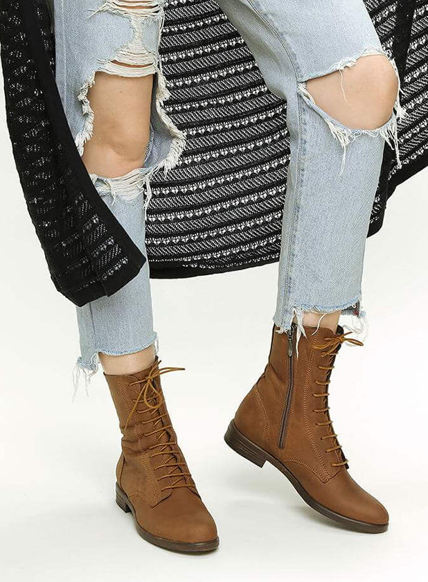 מגפון שרוך קלאסי מעור - אבלין