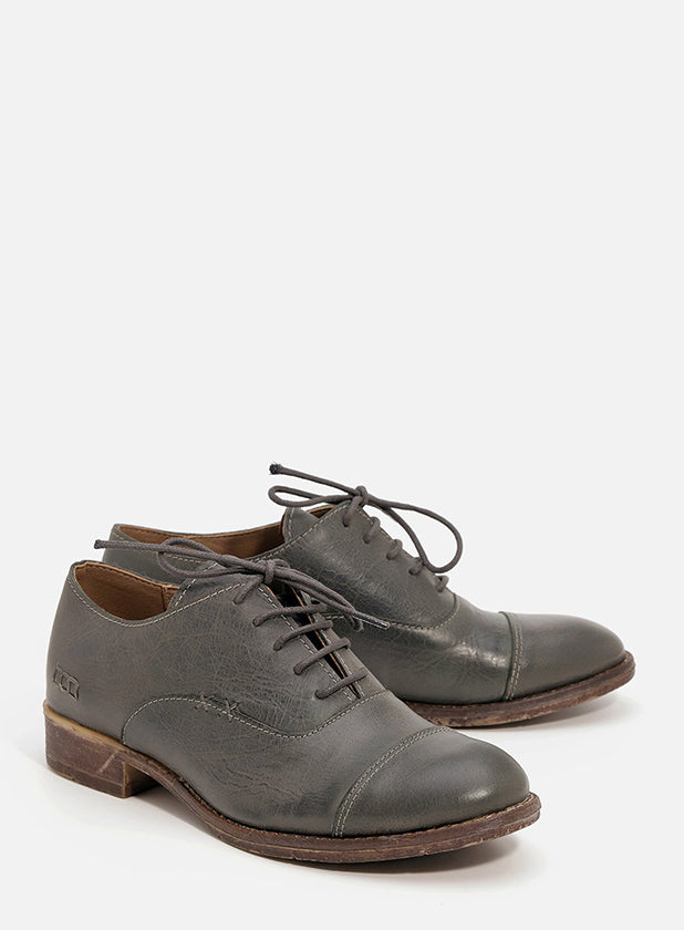 נעל-ענתיק-1-2-שרוך-דגם-טום-מקט-3771