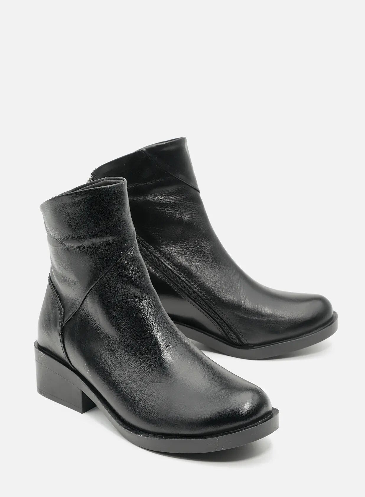 מגפונים מעור עם רוכסן אלכסון - ורמונט