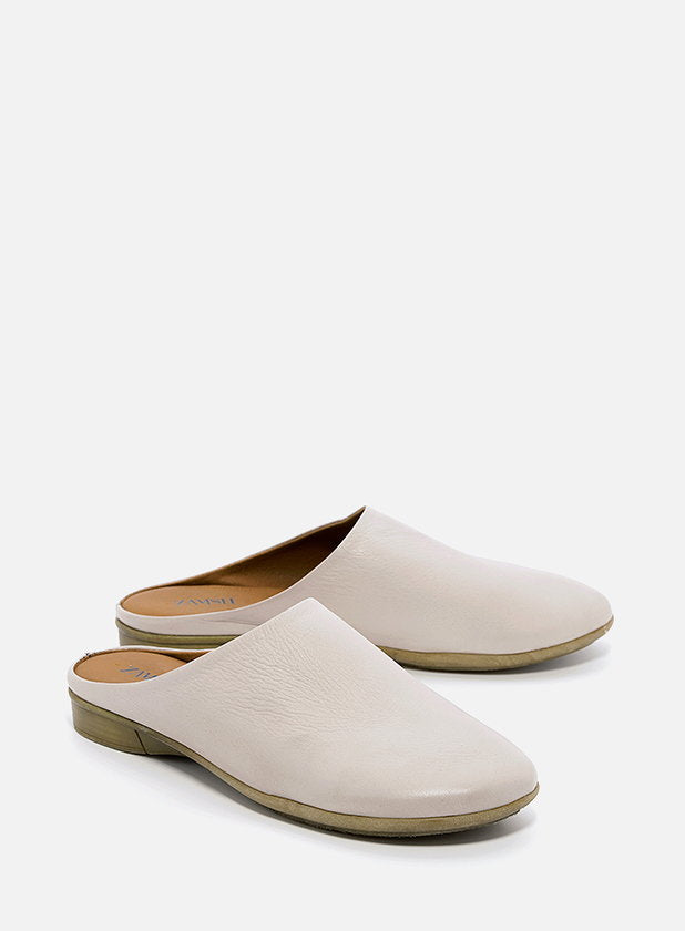 כפכפים סגורים מעור - יובל