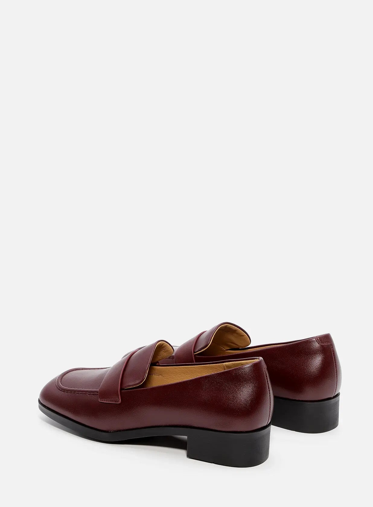 נעלי-עקב-מוקסין-מעור-אינס