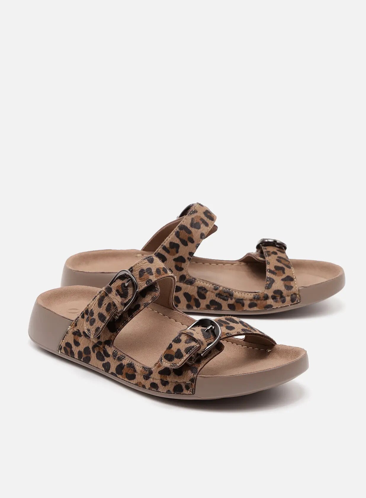 כפכפי-נוחות-מנומרות