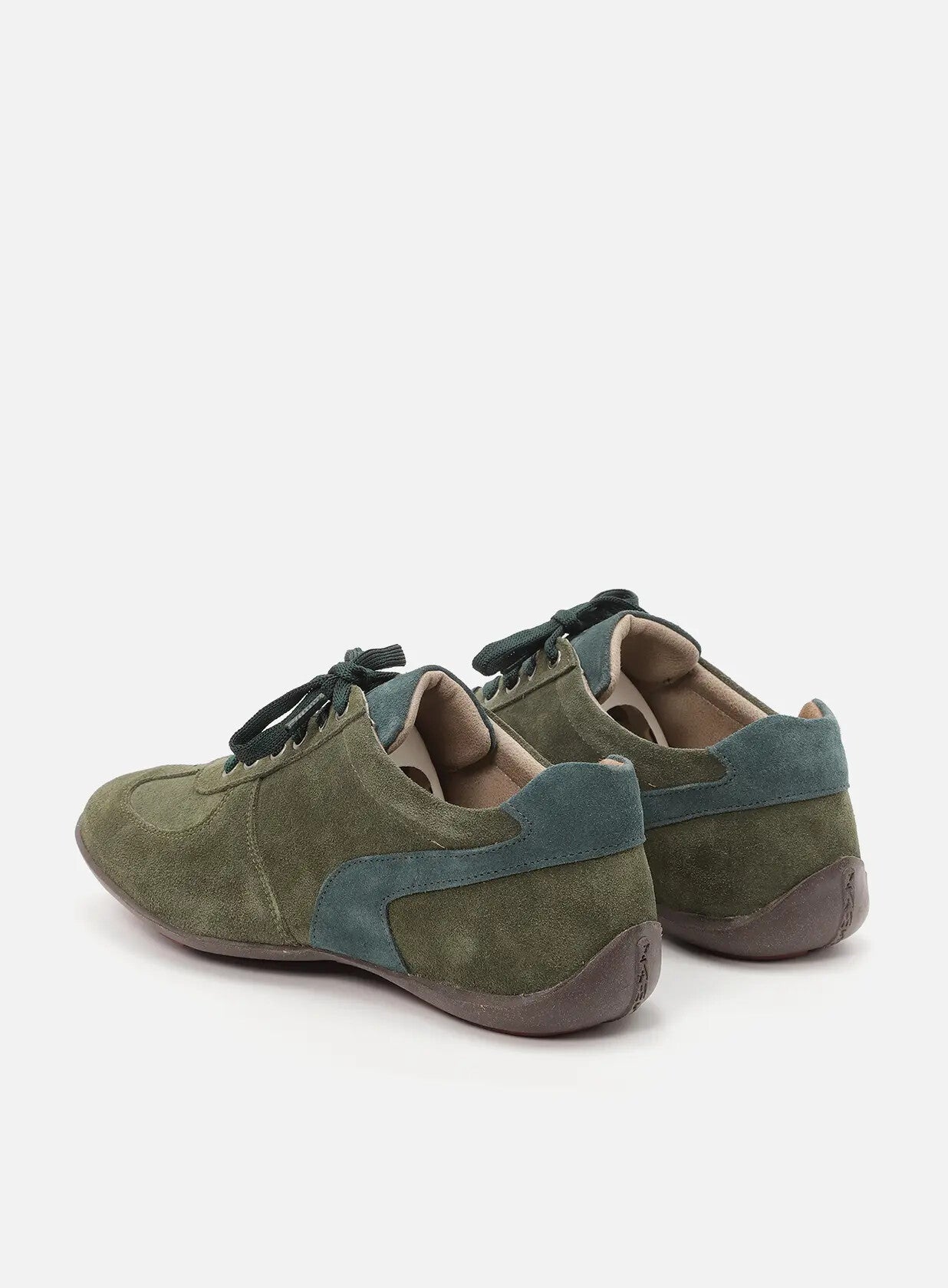 סניקרס-זמש-nelya