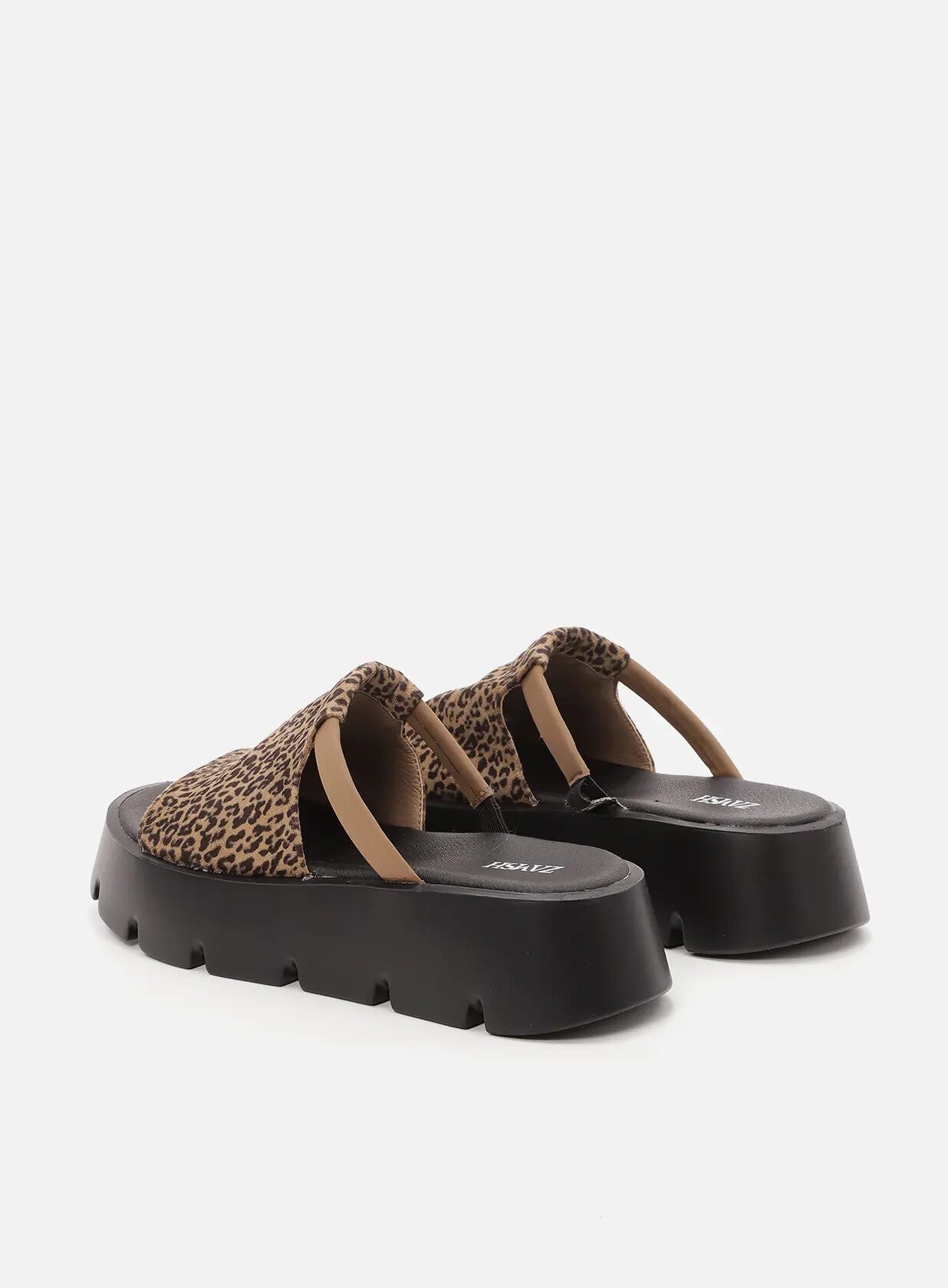 כפכפי-פלטפורמה-עור-sofia