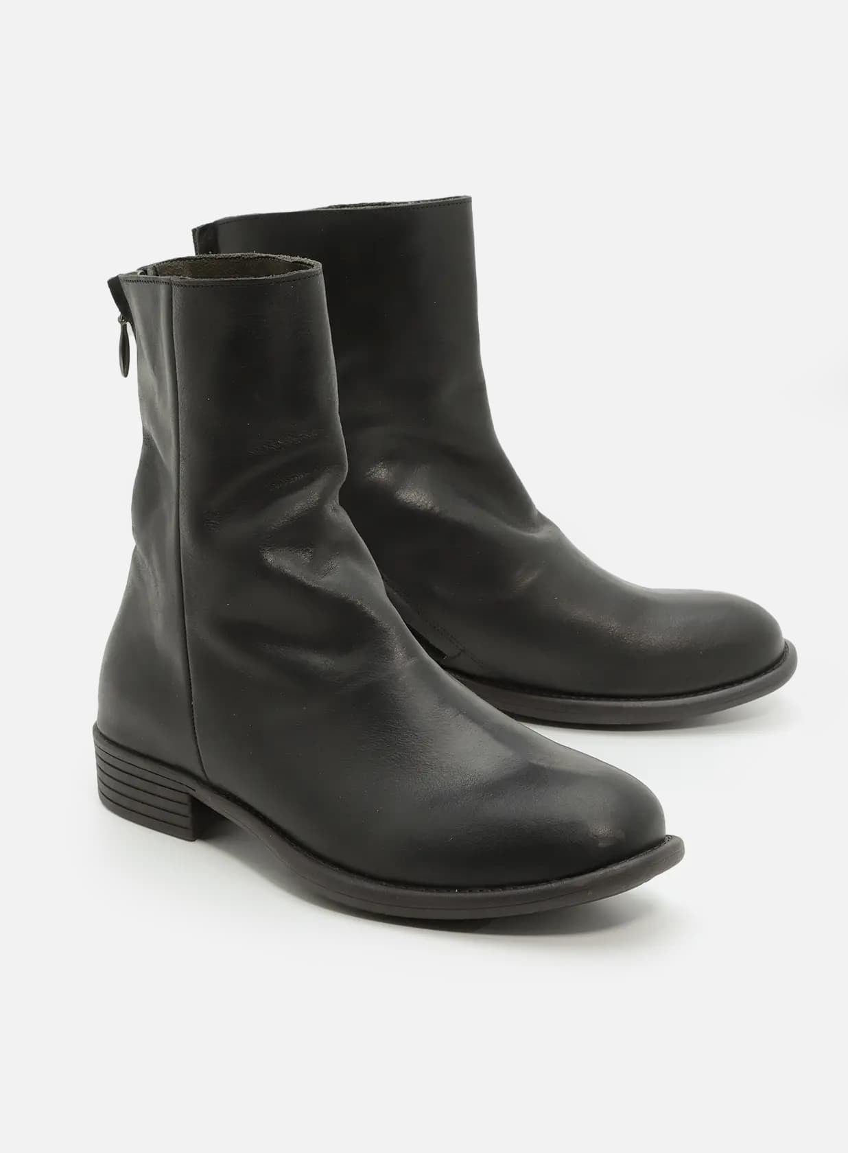 אבישג-מגפון-רוכסן-מבריק