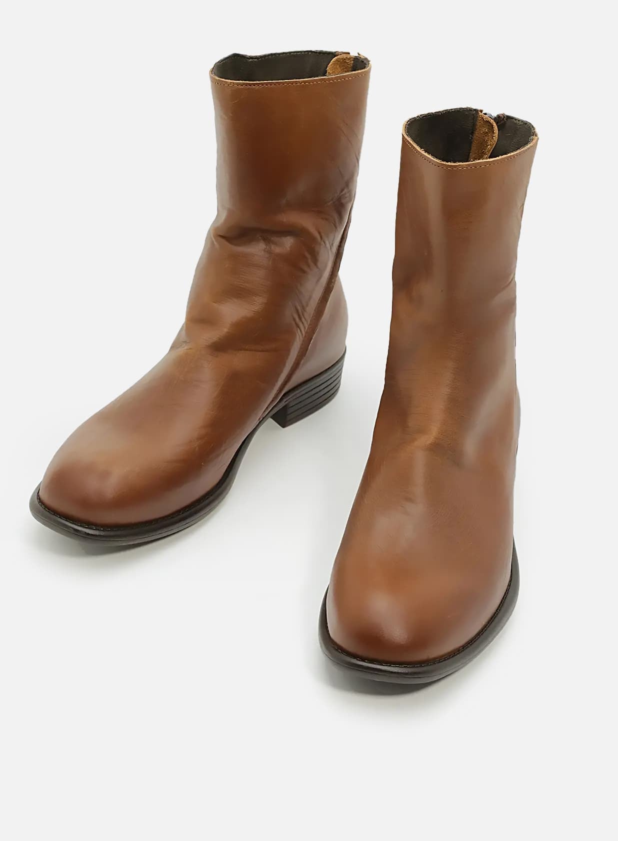 אבישג-מגפון-רוכסן-מבריק