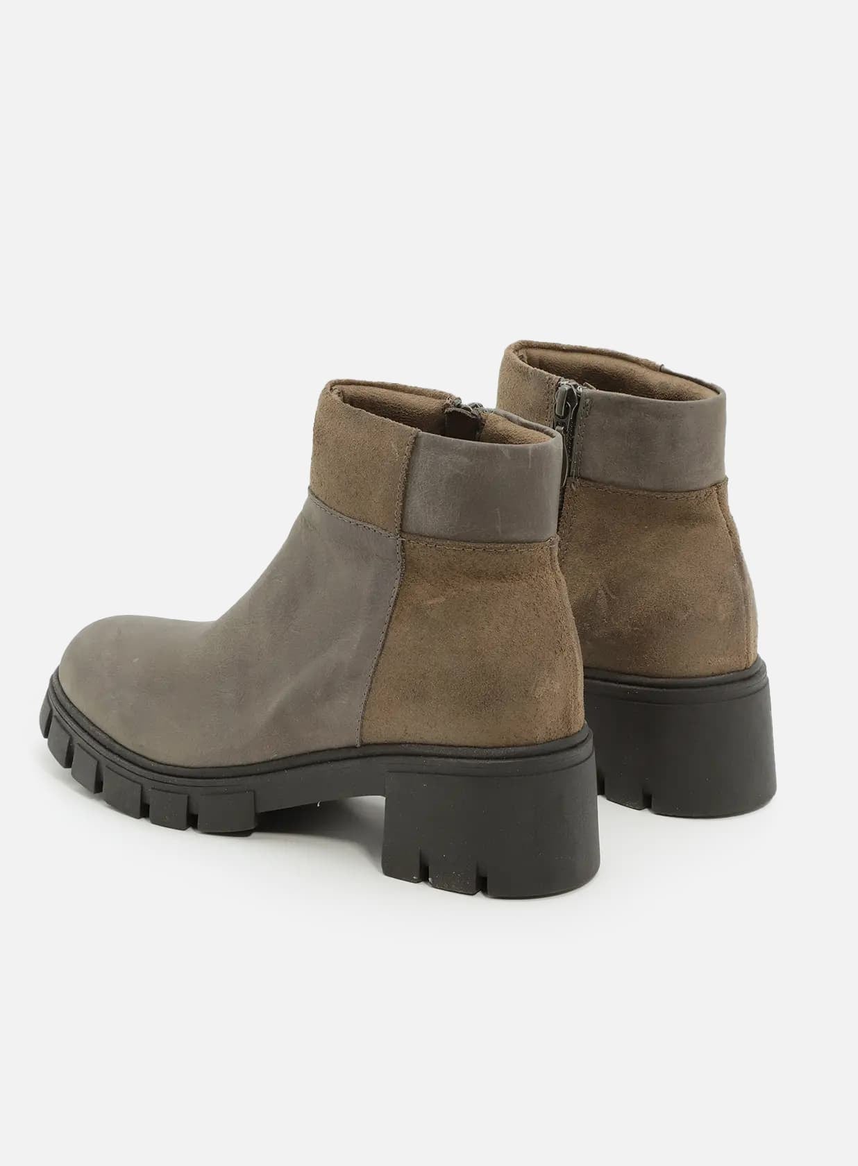 מאיה-מגפון-טרקטור