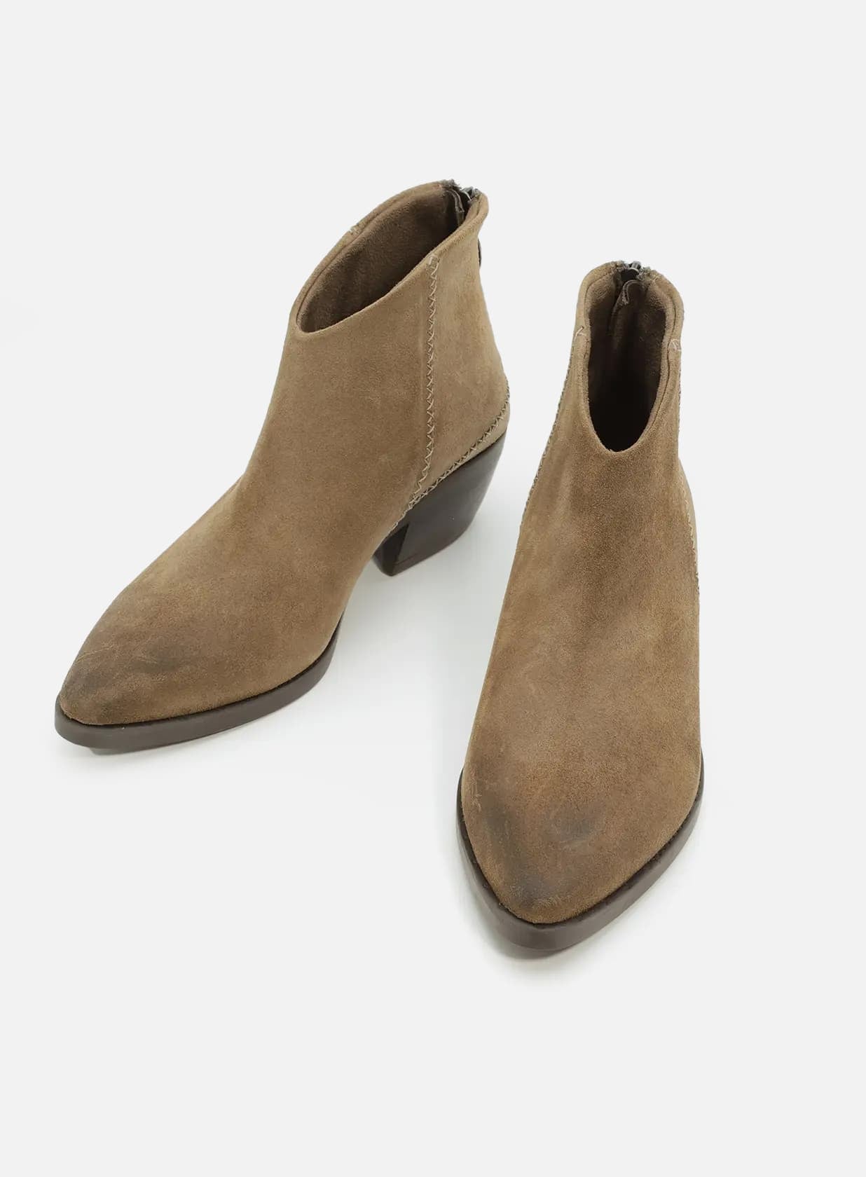 קמילה-מגפון-שפאלט-תפר