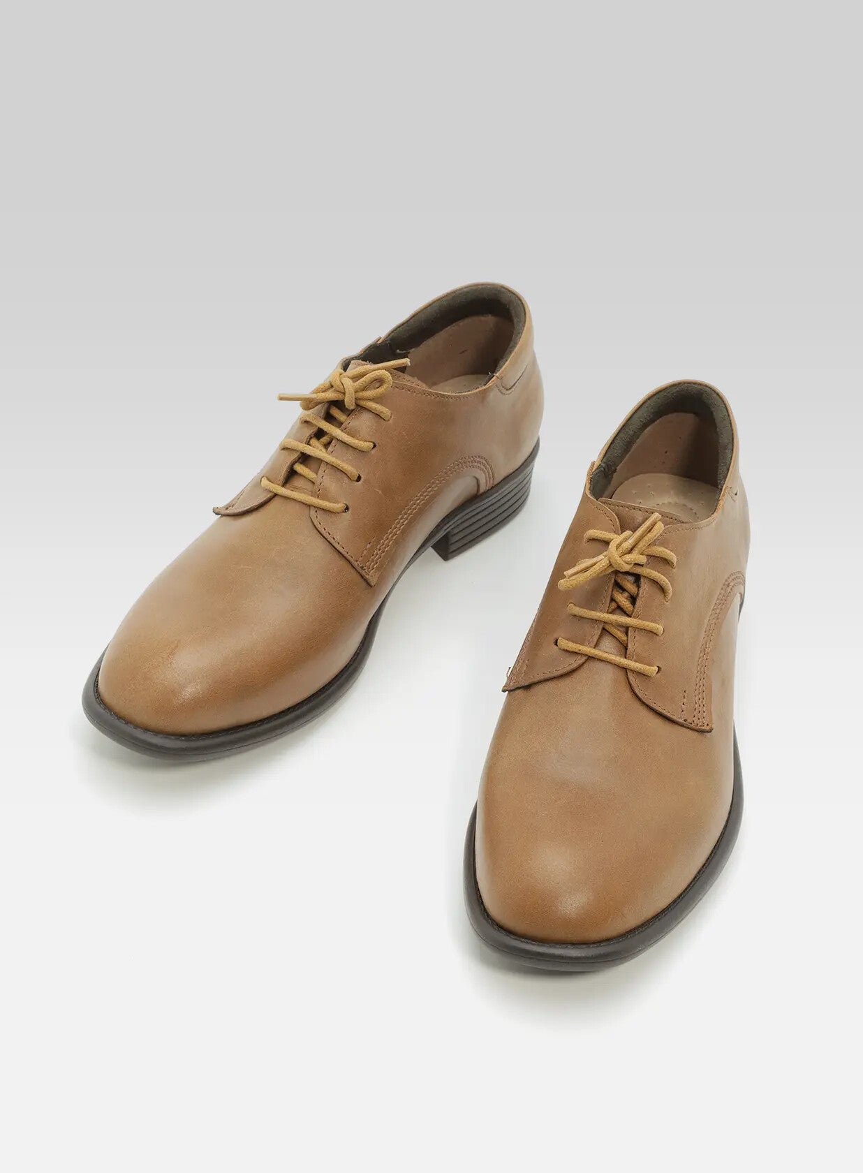 דבי-נעל-1-2-דרבי-מבריק