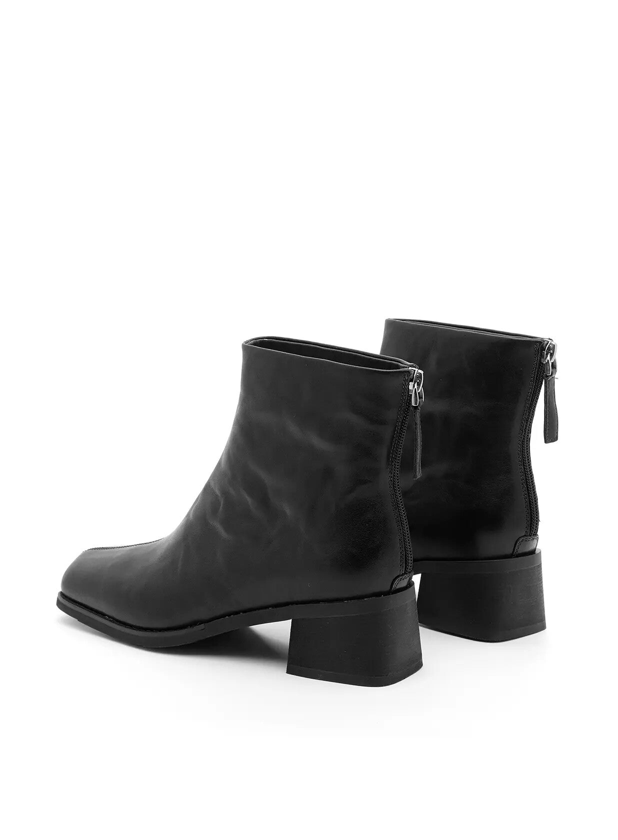 גבריאלה-מגפון-רוכסן