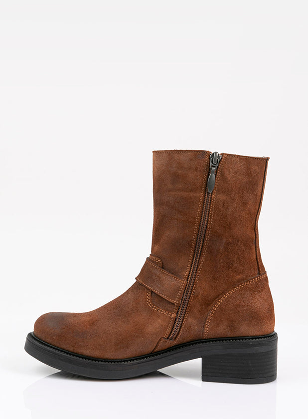 מגפונים-מעור-עם-אבזמים-אימרי-991080