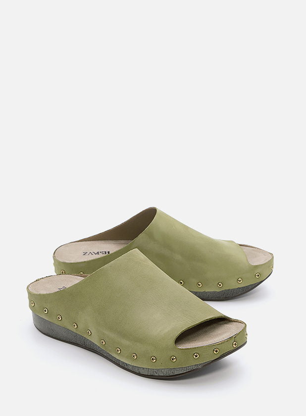 כפכפי ניטים מעור לנשים - דגם שרי