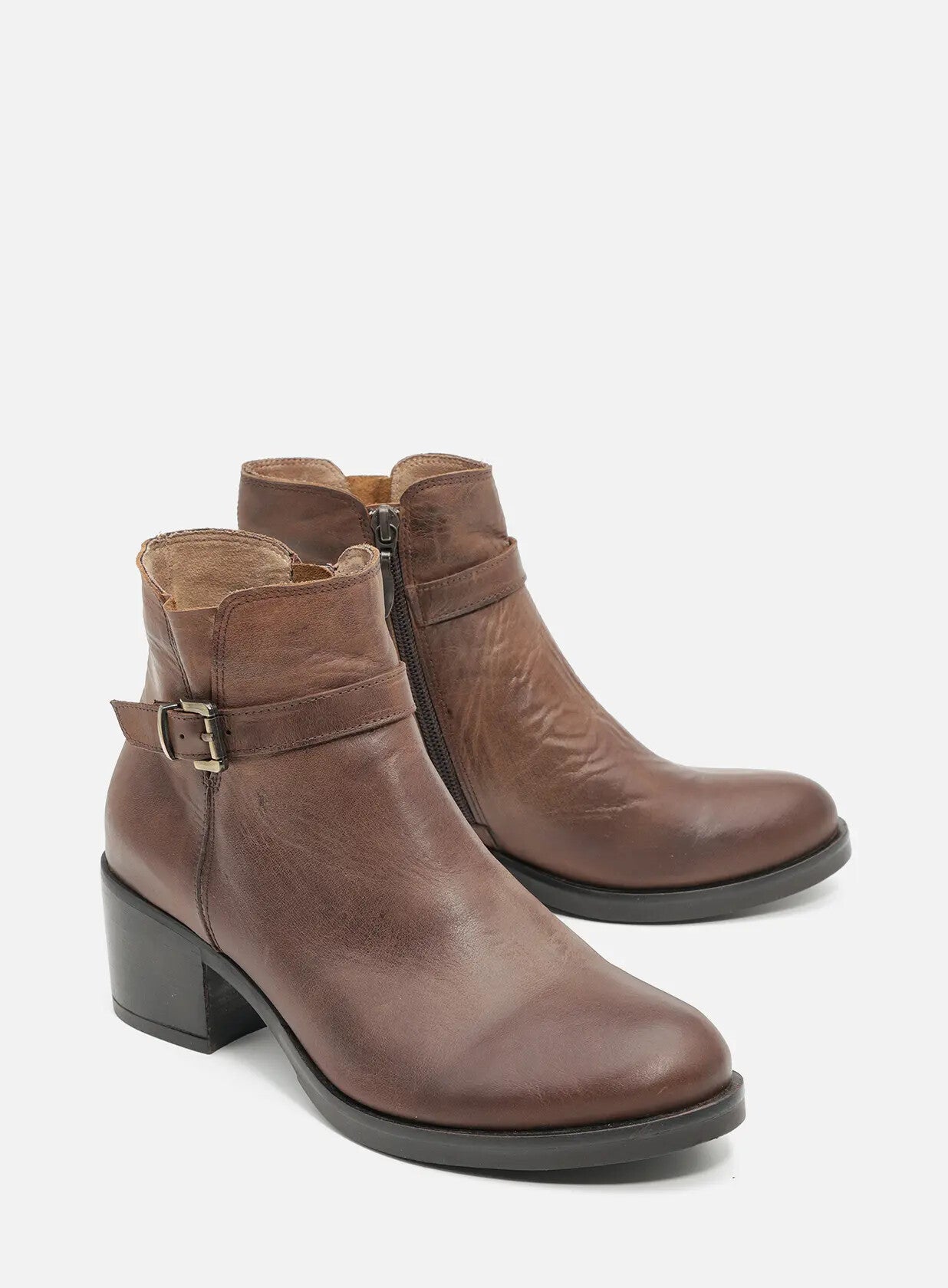 מגפונים מעור ואבזם - מיסיסיפי