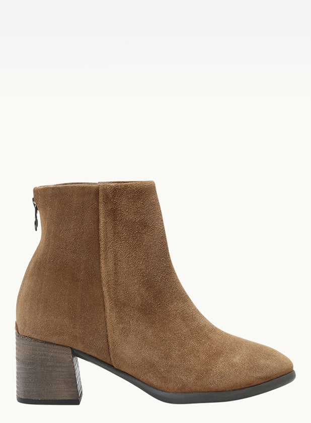 מגפוני-זמש-עם-עקב-לוק-דגם-ענבר-993984