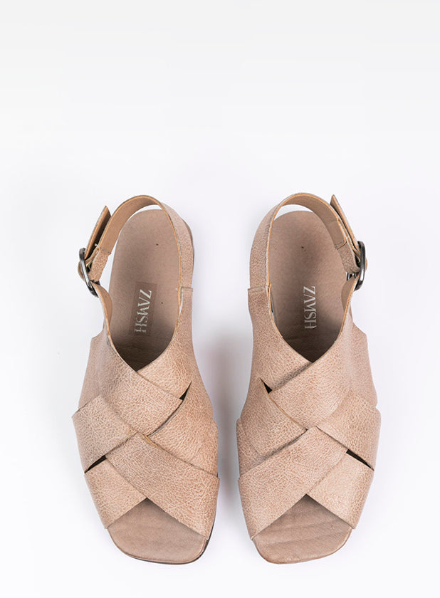 סנדלי-עור-קלועים-אבזם-דגם-שירה