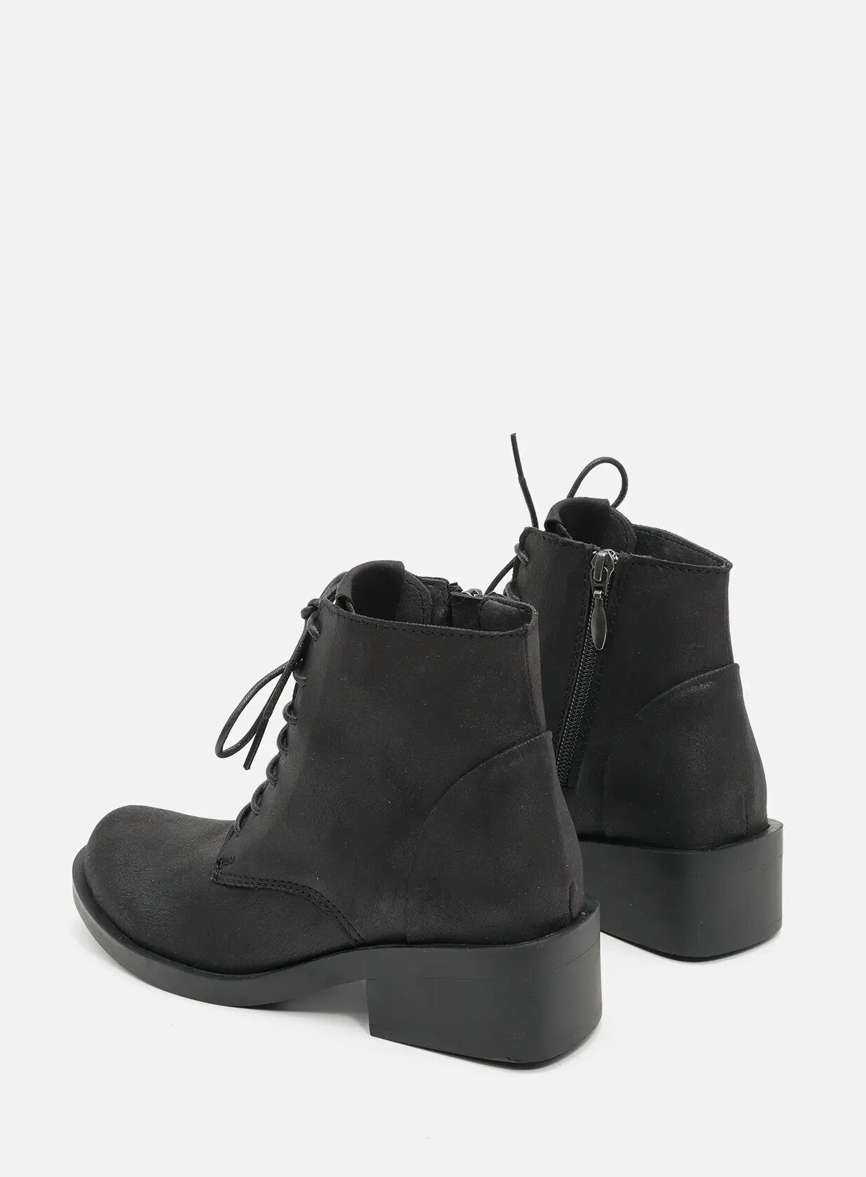 מגפונים-טבעוניים-עם-שרוכים-אלבמה