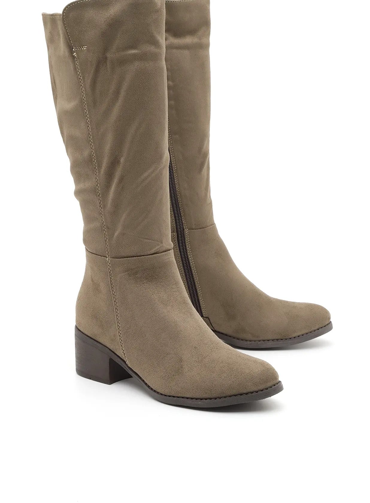 קייסי-מגף-קלסי-4-חלקים