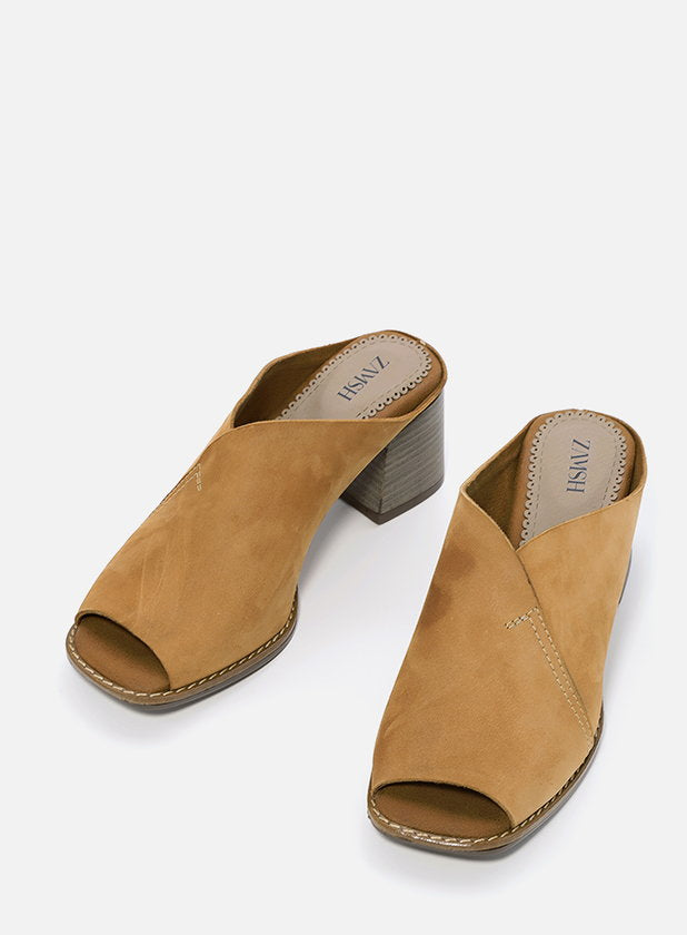 כפכפי-עקב-עור-מעטפת-קרן-998810