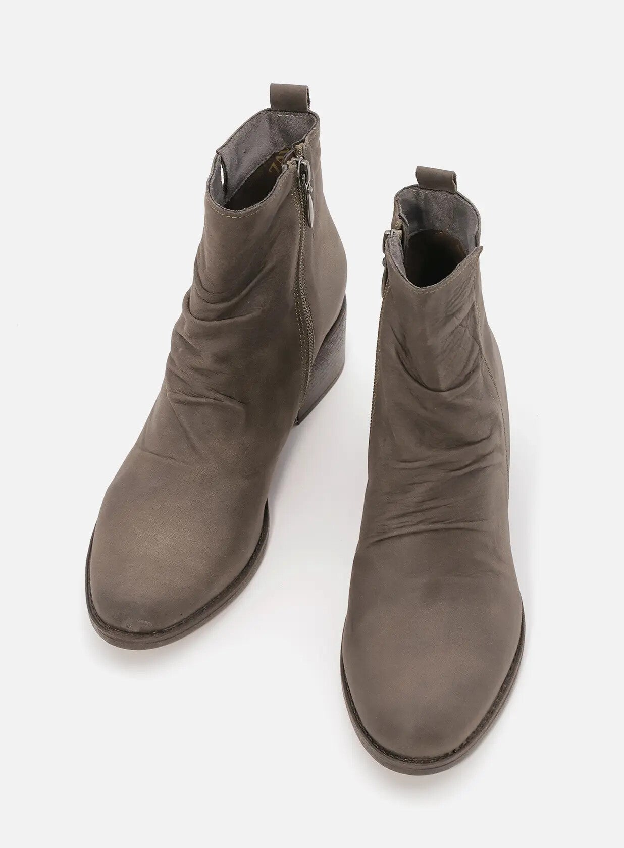 מגפונים מעור עם כיווץ - דבלין