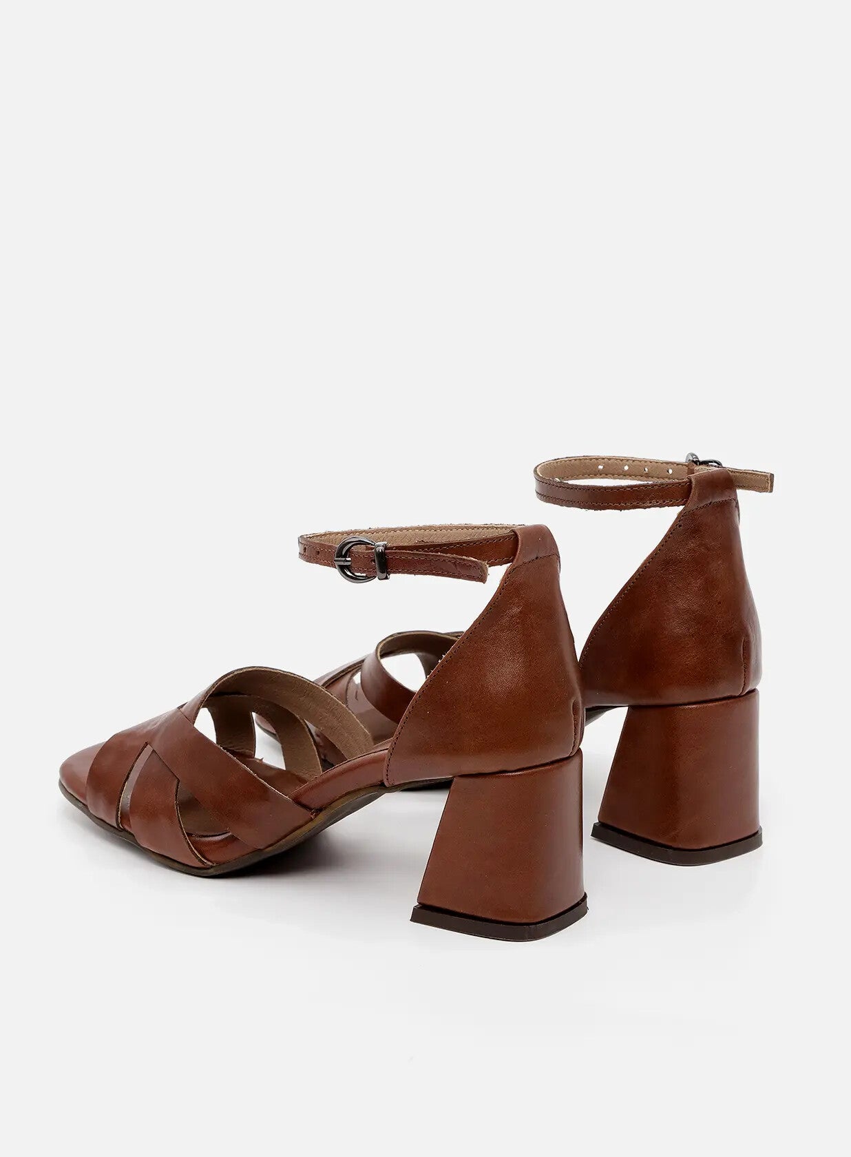 סנדלי-עקב-מעור-isabelle