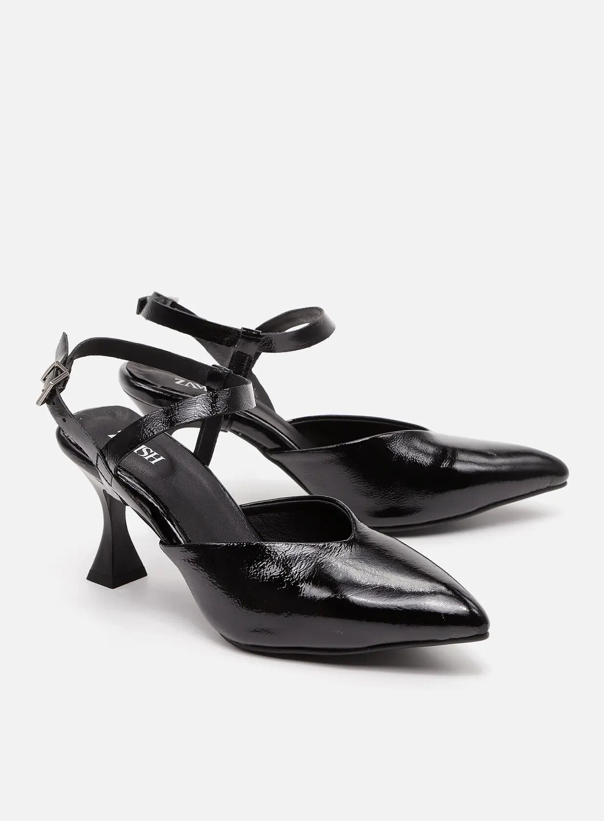 שאנל-שפיץ-עקב-7-אבזם-אחורי