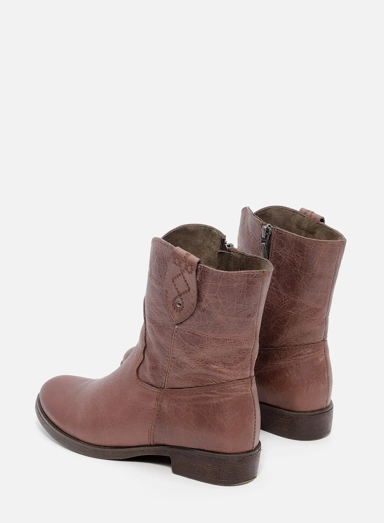 מגפונים-מעור-ניקול