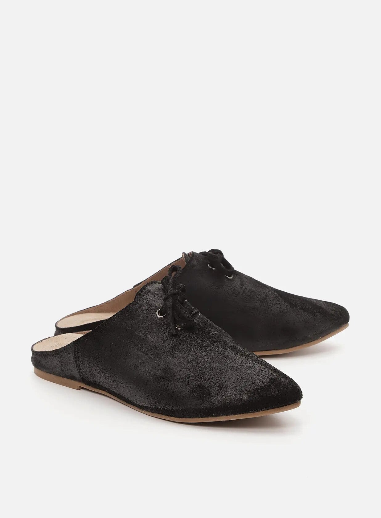 כפכפי-זמש-עם-שרוך-chloe