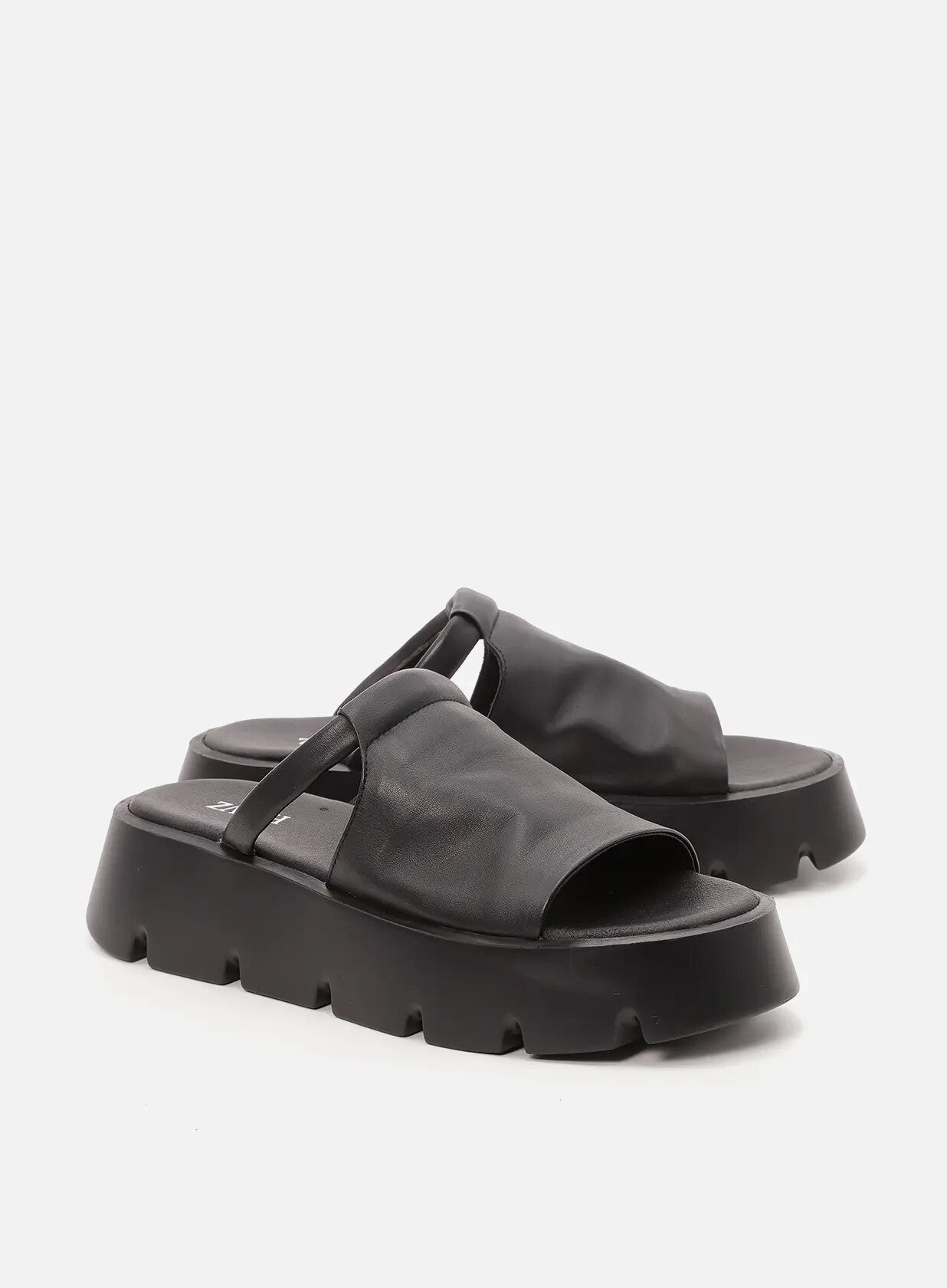 כפכפי-פלטפורמה-עור-sofia