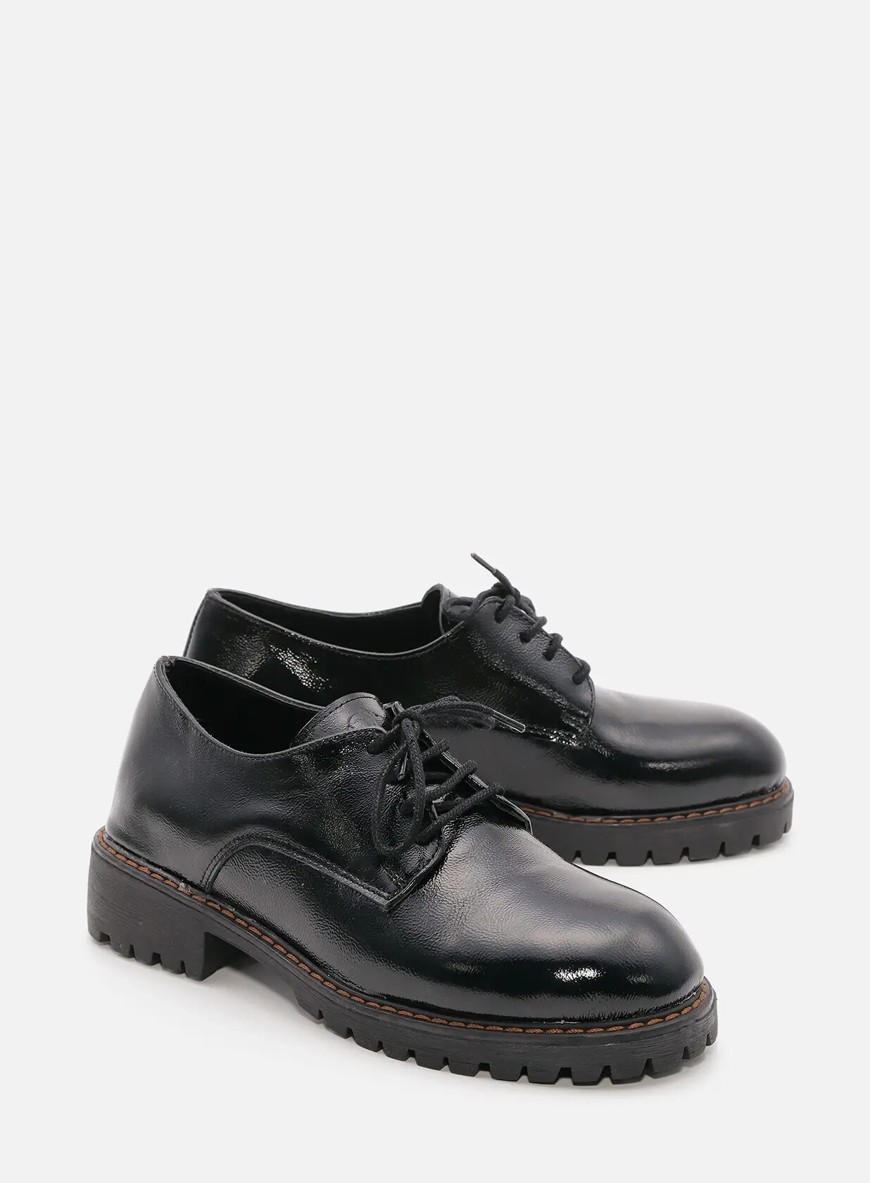 נעליים מעור מבריק - לונדון