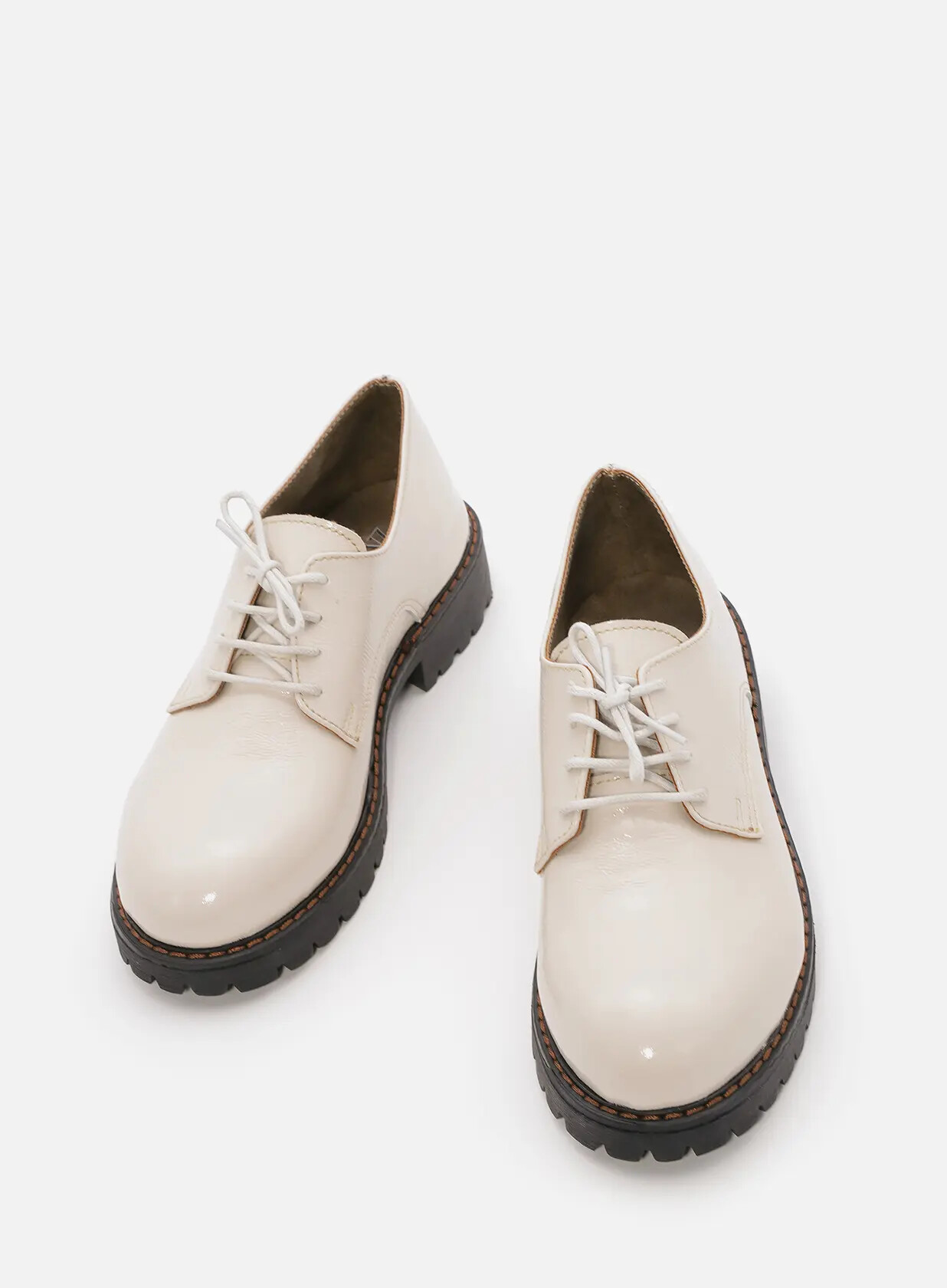 נעליים מעור מבריק - לונדון