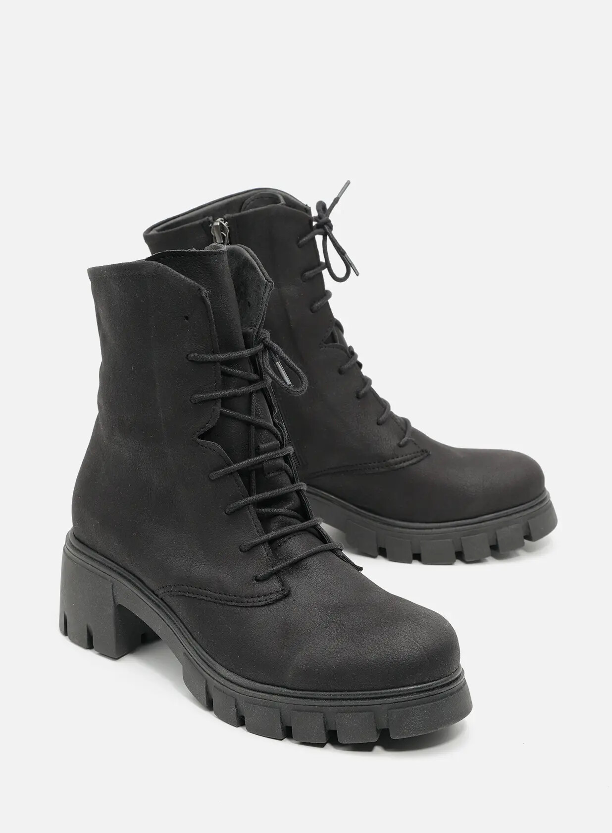 מגפונים טבעוניים עם שרוכים - בוסטון