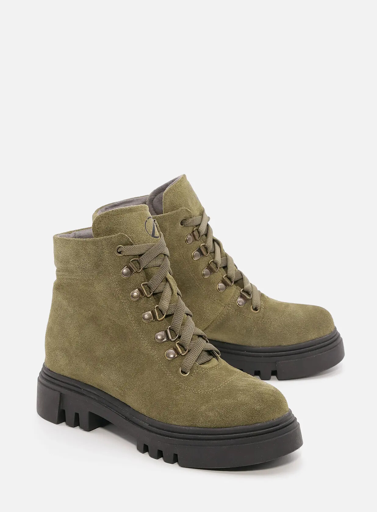 מגפוני קומבט מזמש - נבדה