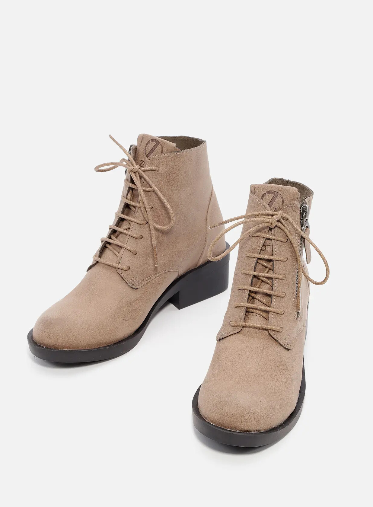 מגפונים טבעוניים  – אנג'לינה