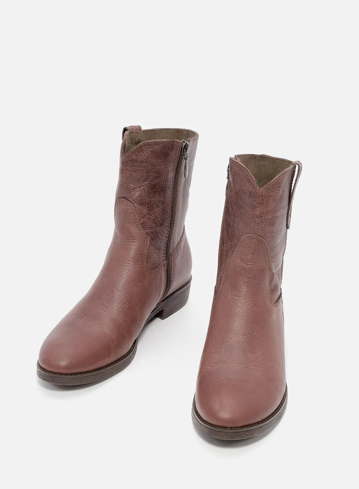 מגפונים מעור - ניקול