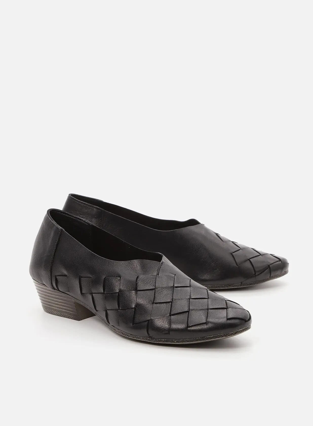 נעלי סירה מעור קלוע - Ambre