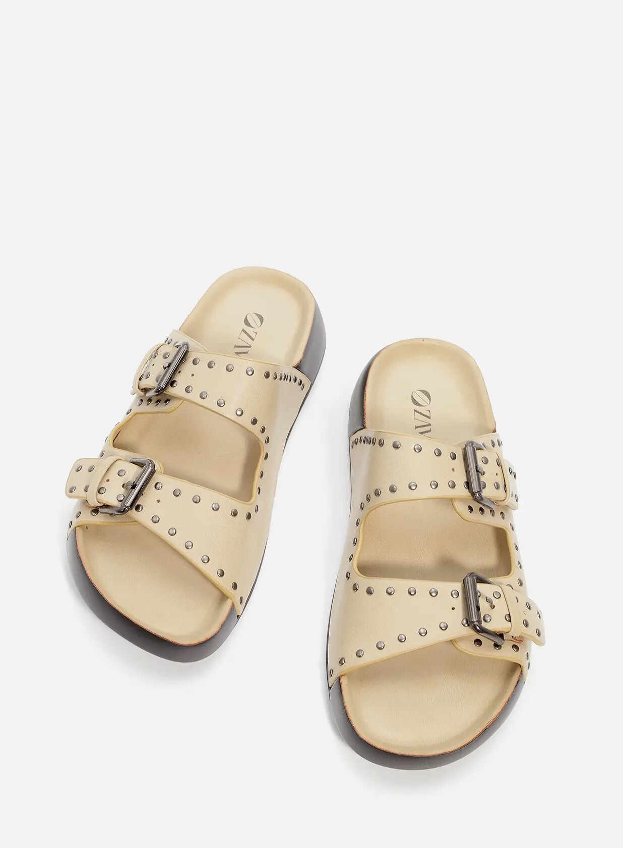 כפכפי נוחות שטוחים - באלי