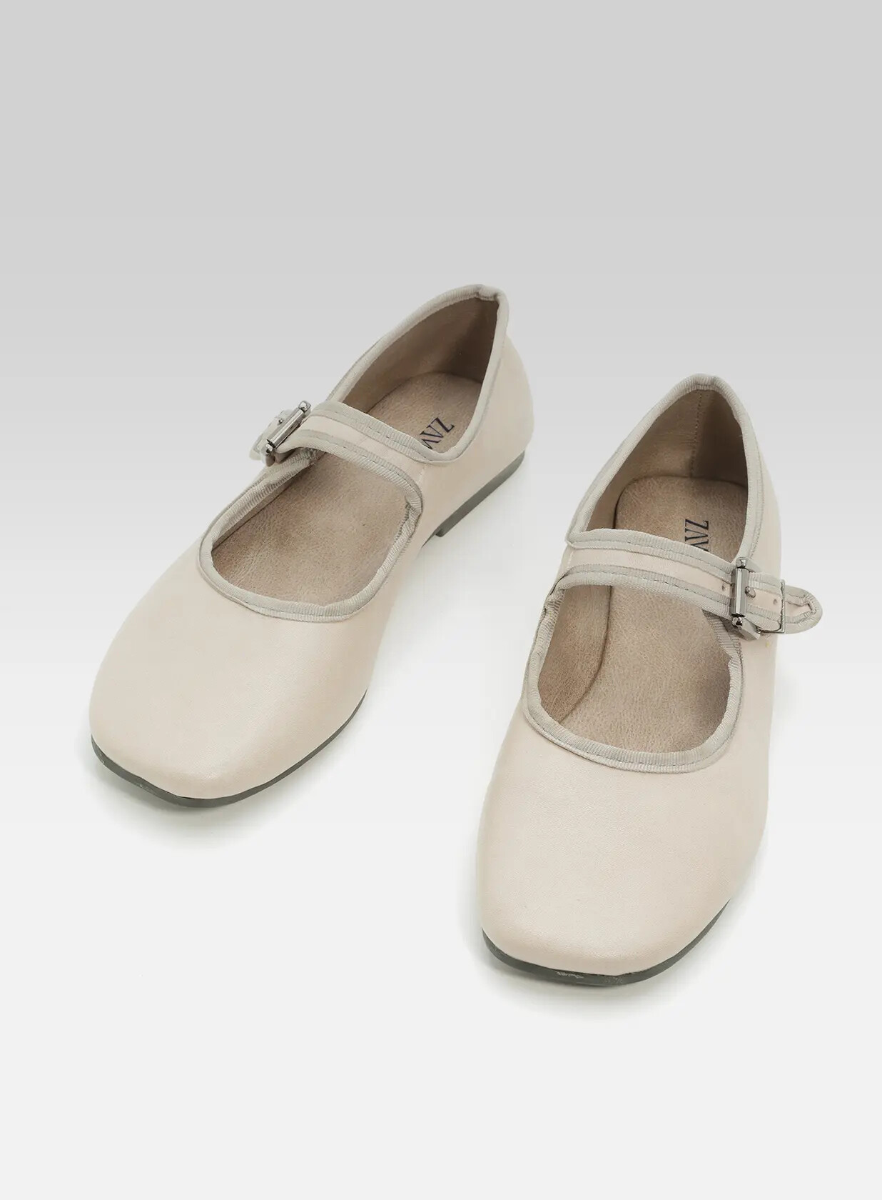 תמר -בובה קלאסי אבזם פספול