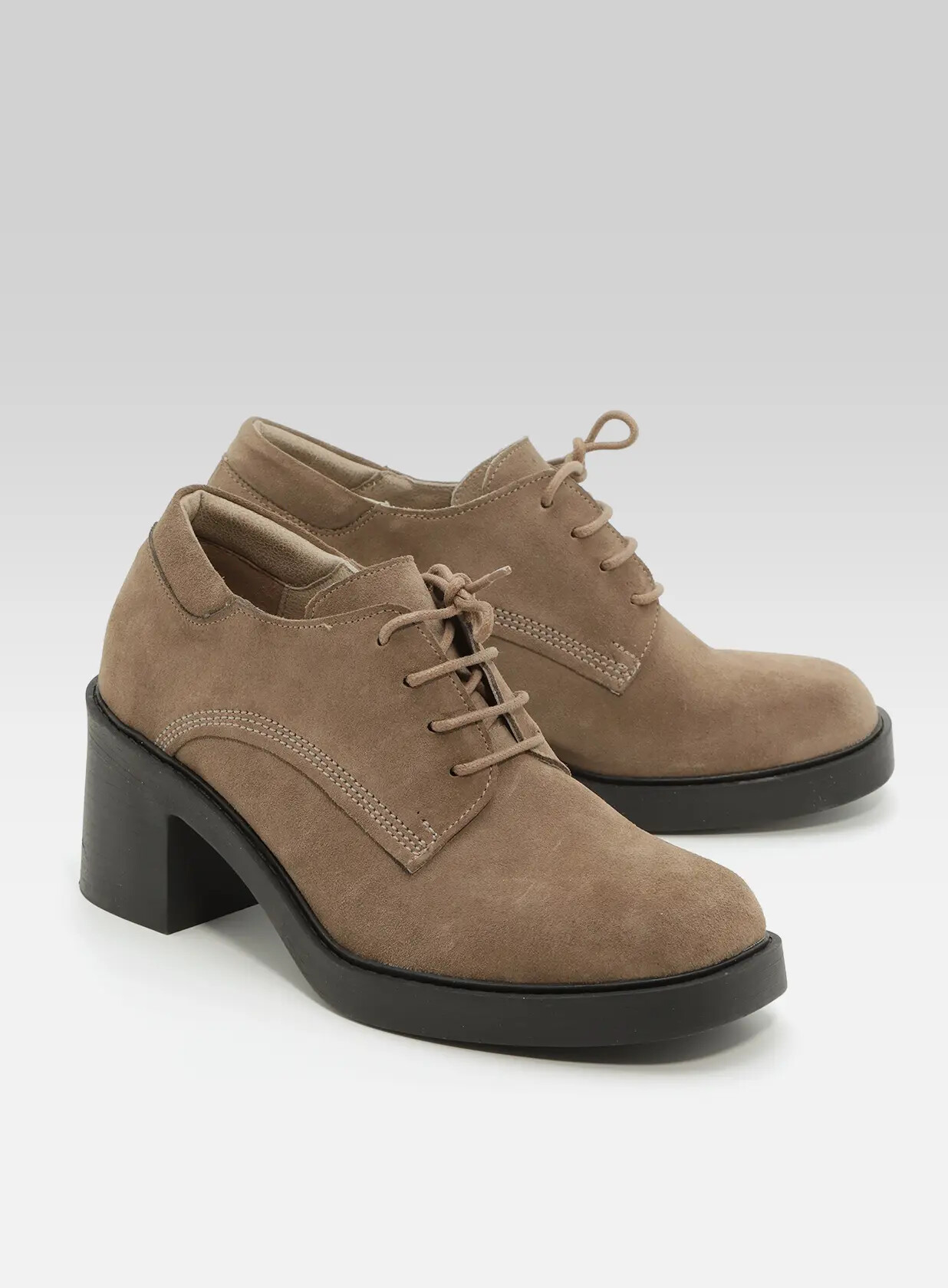 ליאת- נעל  זמש שרוך 4 חורים