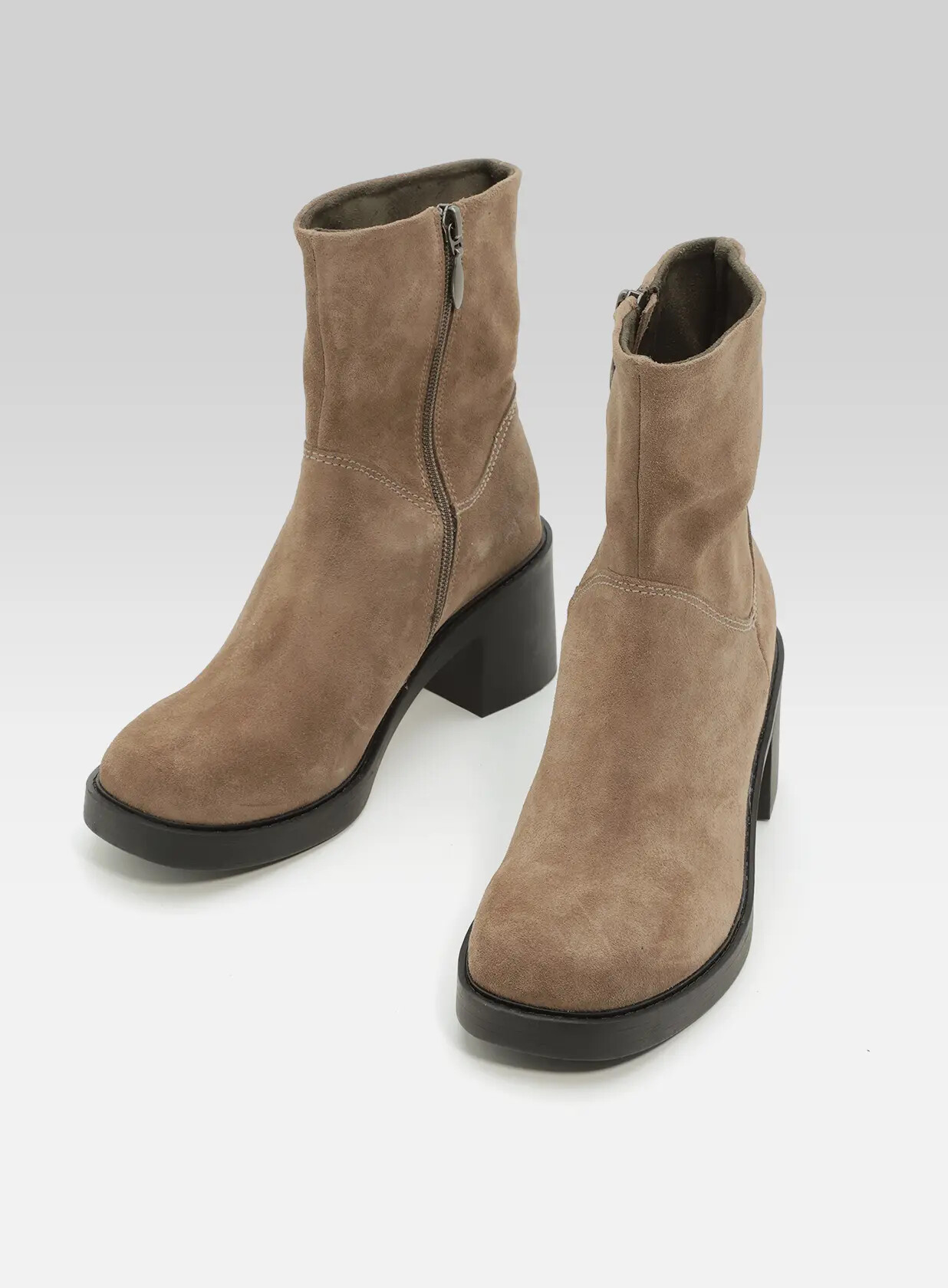 ניצן- מגפון זמש רוכסן