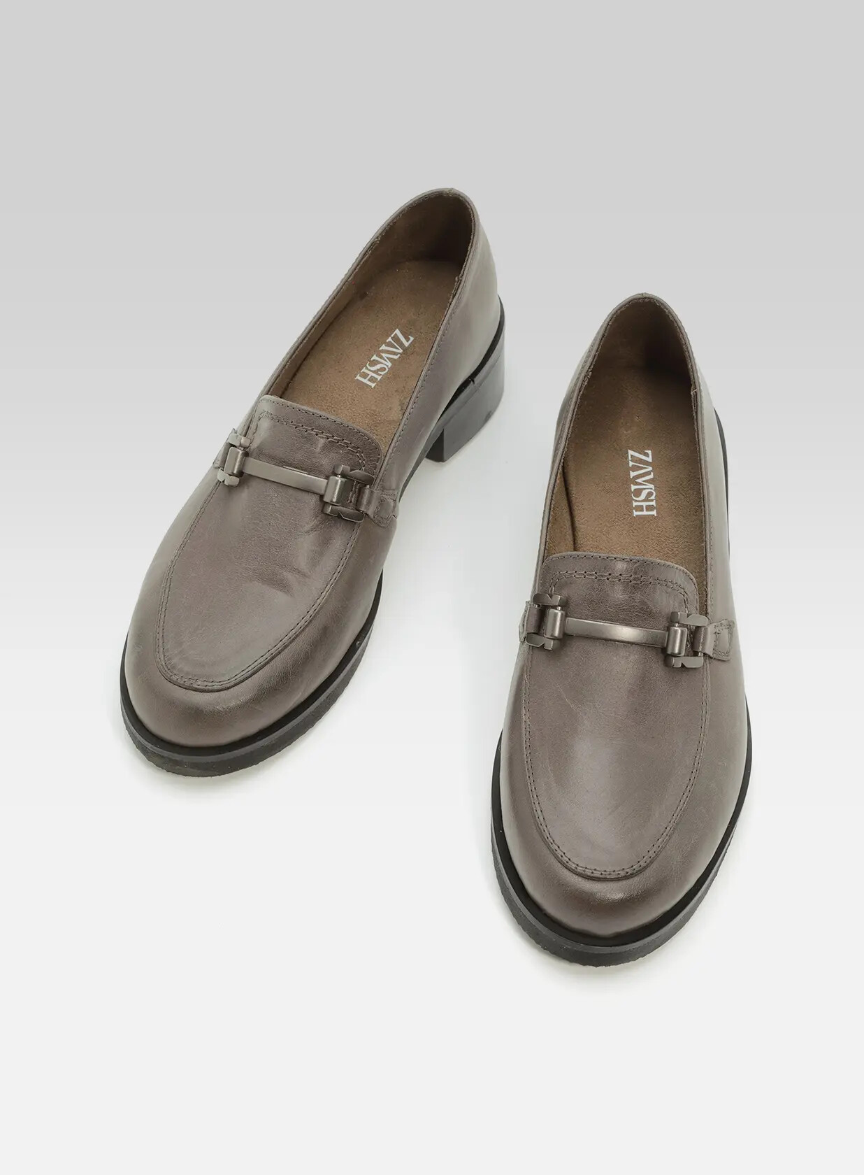 ליאורה-מוקסין מבריק עם קישוט