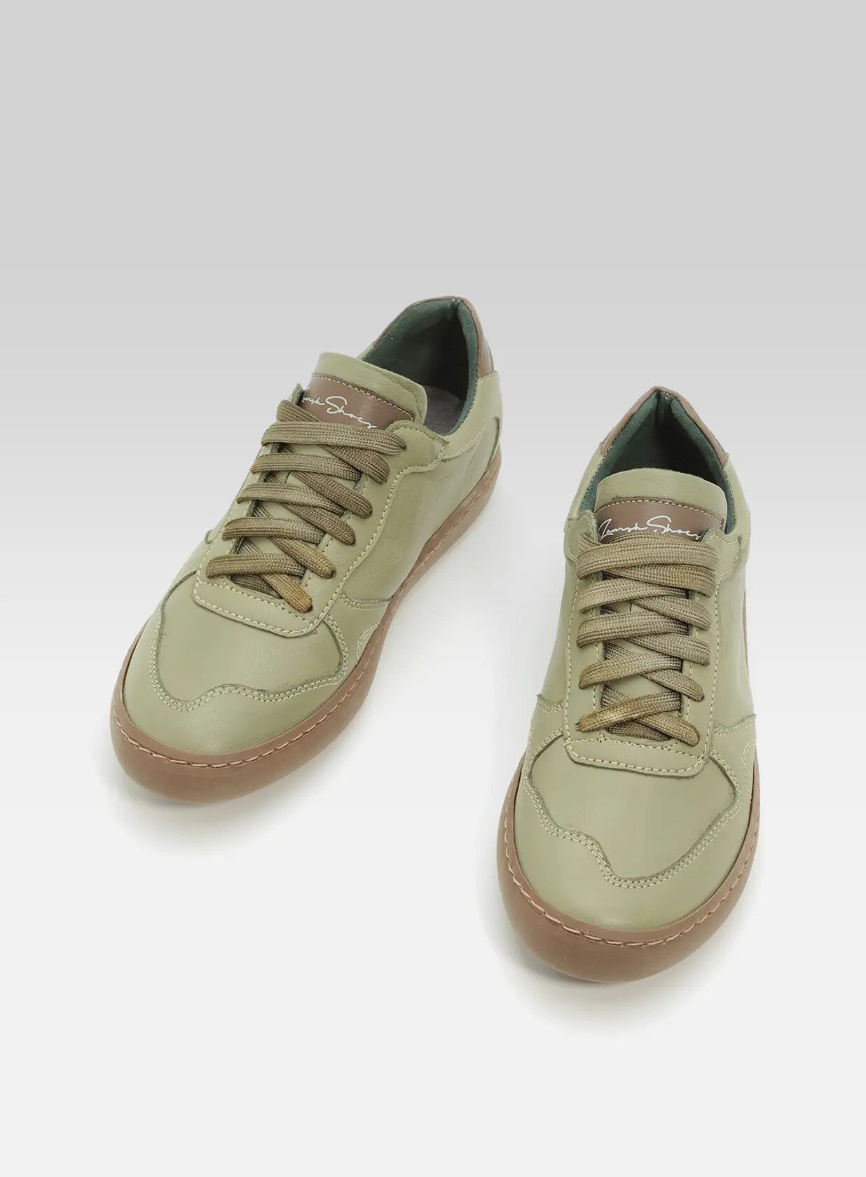 רוני- סניקרס קלאסי 1/2