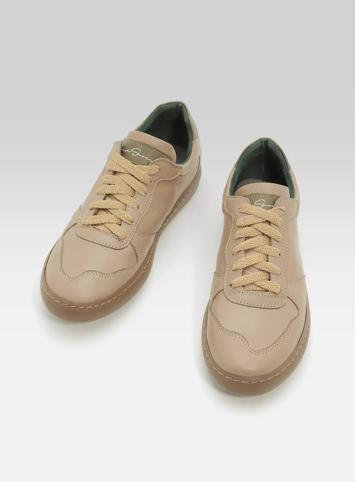 רוני- סניקרס קלאסי 1/2